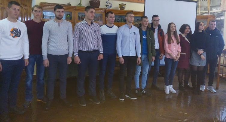 Екзаменаційна комісія розпочала роботу