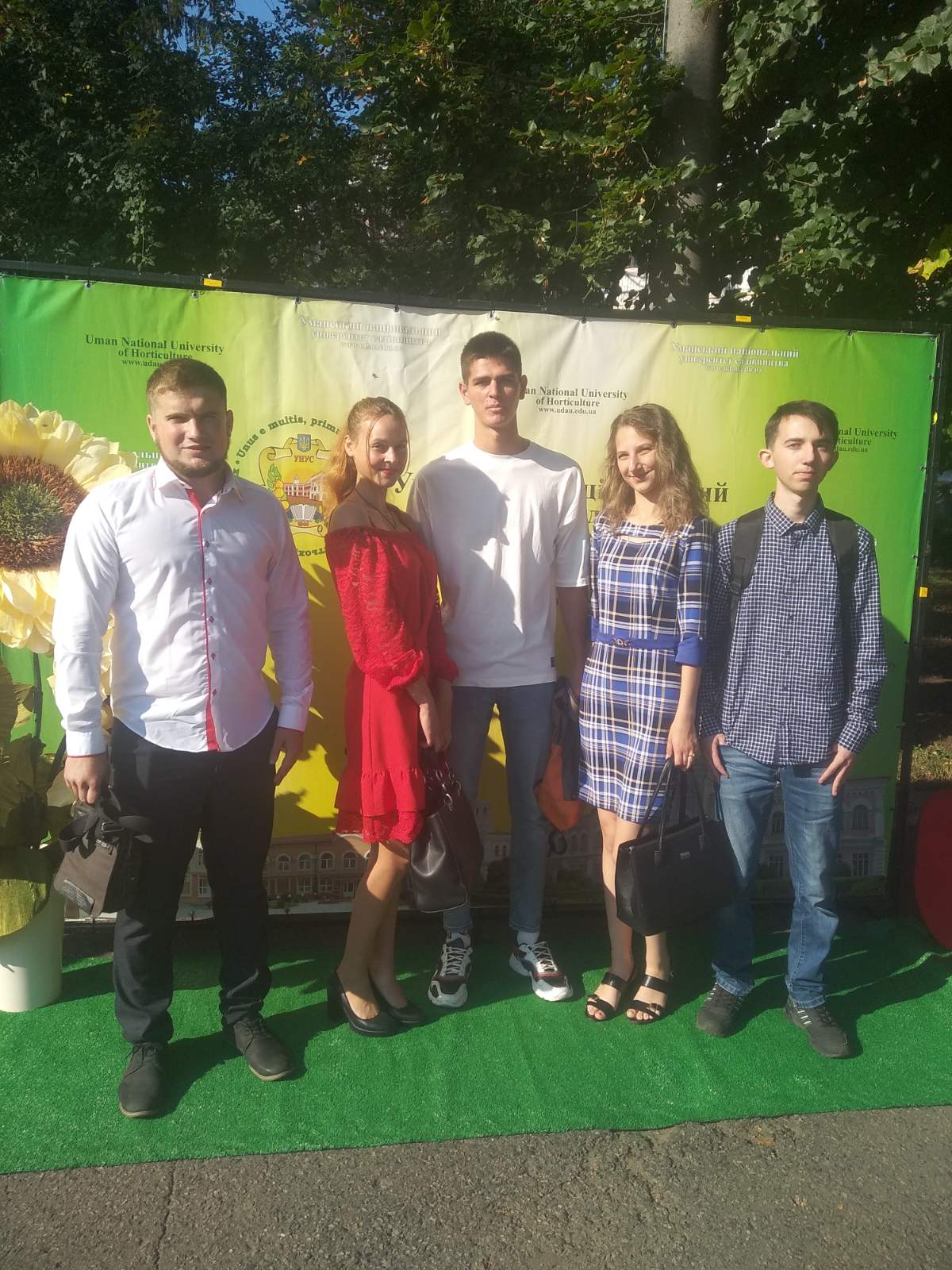 Знайомство першокурсників з університетом триває