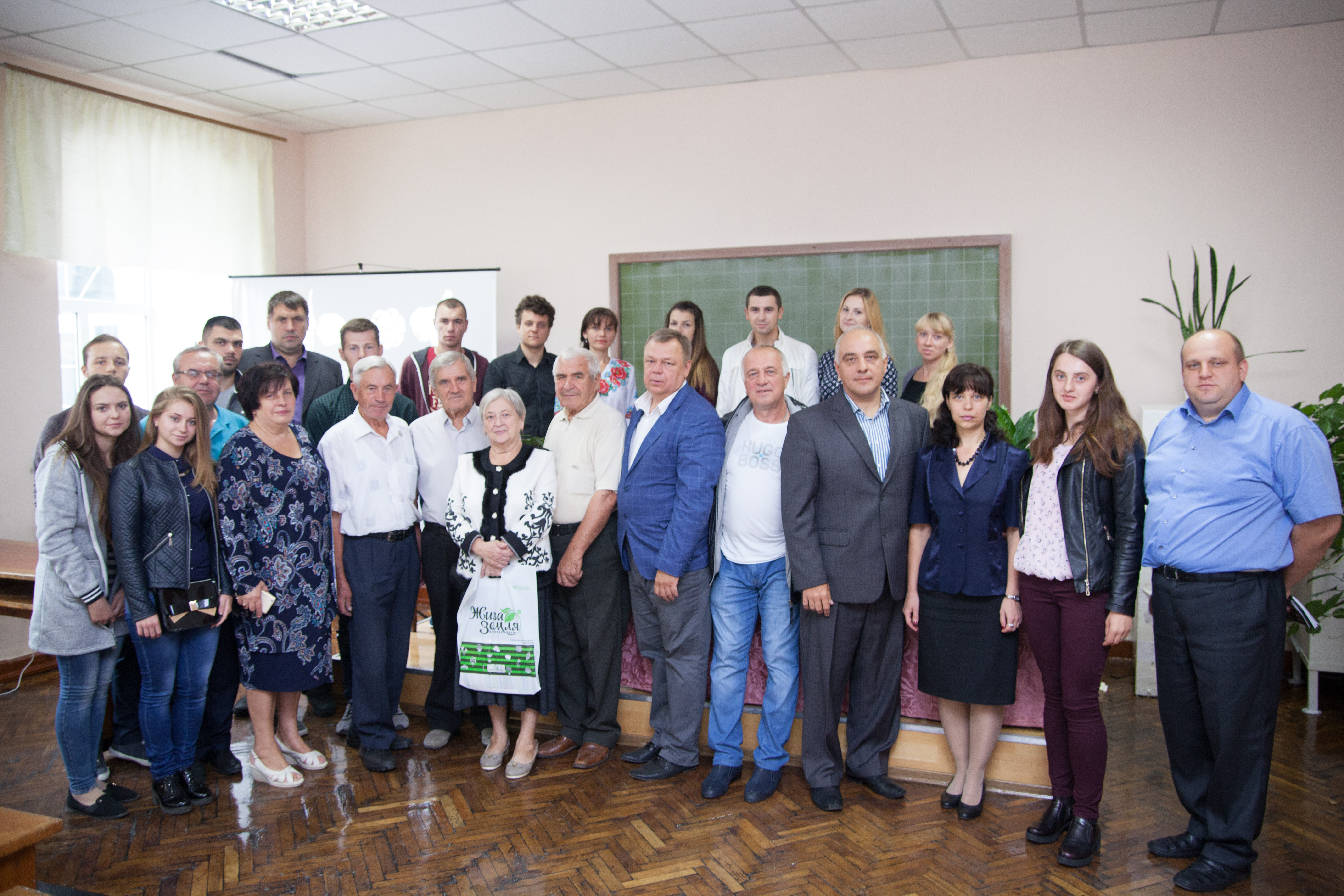 ВСЕУКРАЇНСЬКА НАУКОВО-ПРАКТИЧНА КОНФЕРЕНЦІЯ «ТЕХНОЛОГІЧНІ АСПЕКТИ ВИРОЩУВАННЯ ЧАСНИКУ, ІНШИХ ЦИБУЛЕВИХ І СІЛЬСЬКОГОСПОДАРСЬКИХ РОСЛИН» В УМАНСЬКОМУ НУС